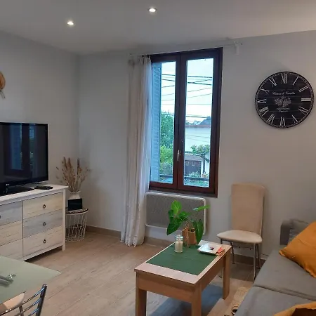 Apartment Beau F2-5mn Aeroport D'orly-parking Prive Gratuit Paray-Vieille-Poste