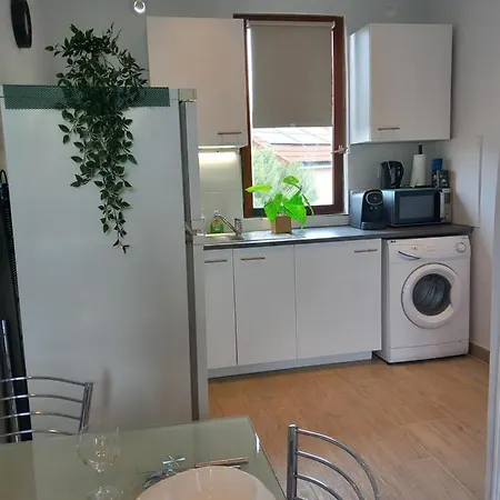 Beau F2-5mn Aeroport D'orly-parking Prive Gratuit Apartment Paray-Vieille-Poste