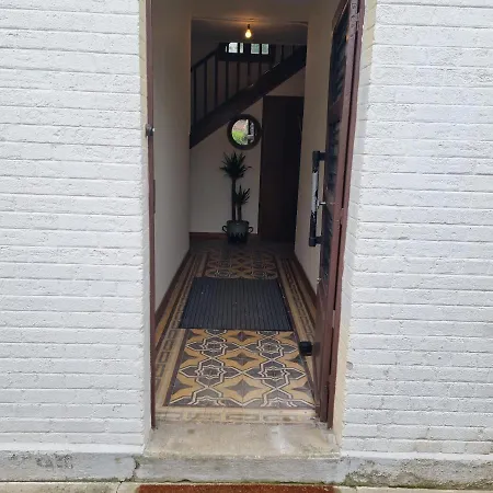 Apartment Beau F2-5mn Aeroport D'orly-parking Prive Gratuit Paray-Vieille-Poste